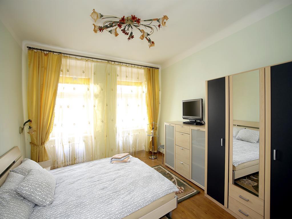 Apartmán u Vřídla, ul. Tržiště. Karlovy Vary Exterior foto